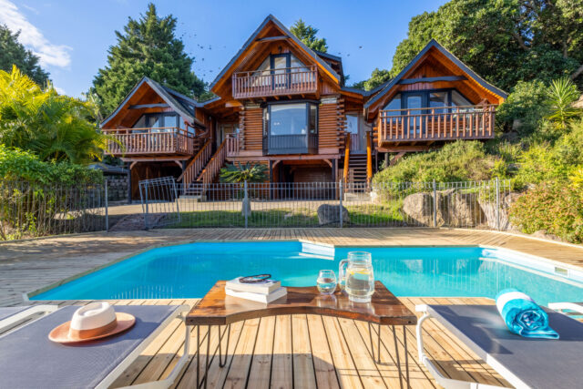 Abalone Lodges Swimming Pool & Gardens