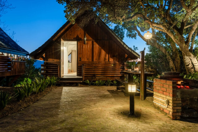 Abalone Lodges Swimming Pool & Gardens