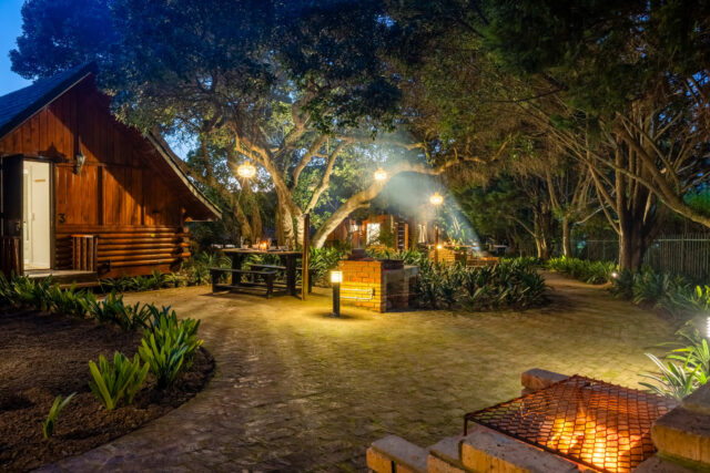 Abalone Lodges Swimming Pool & Gardens
